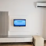Ajlina Διαμέρισμα Εξαμίλιο
