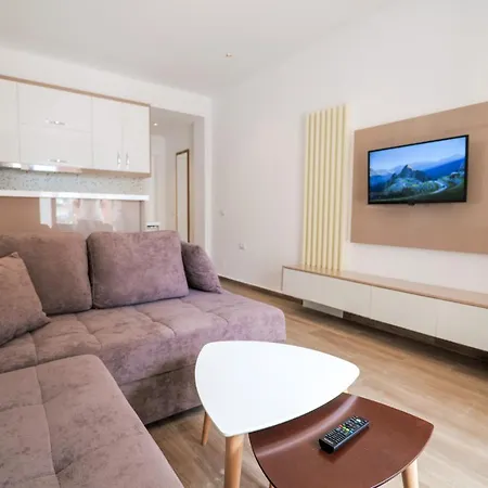 Apartment Ajlina