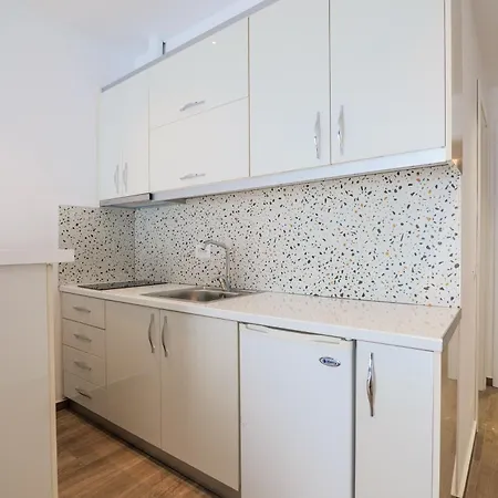 Apartment Ajlina *