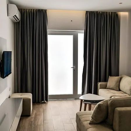 Ajlina Apartment *