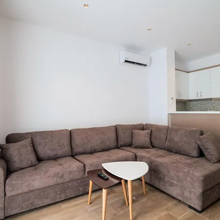 Apartment Ajlina