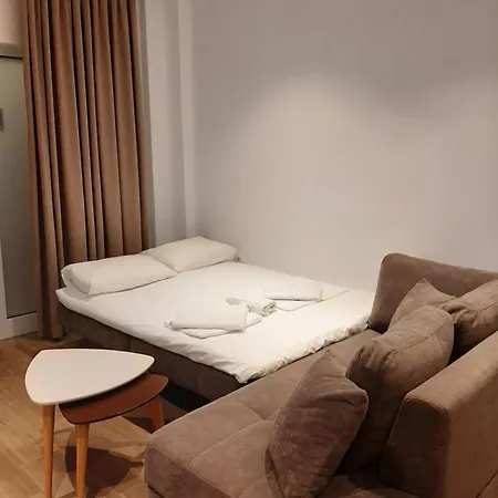 Ajlina Apartment *
