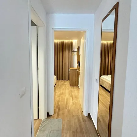 Ajlina Apartment Ksamil