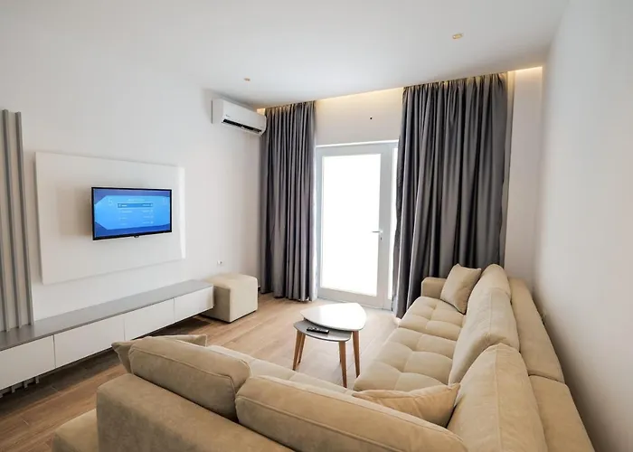 Ajlina Apartment Ksamil